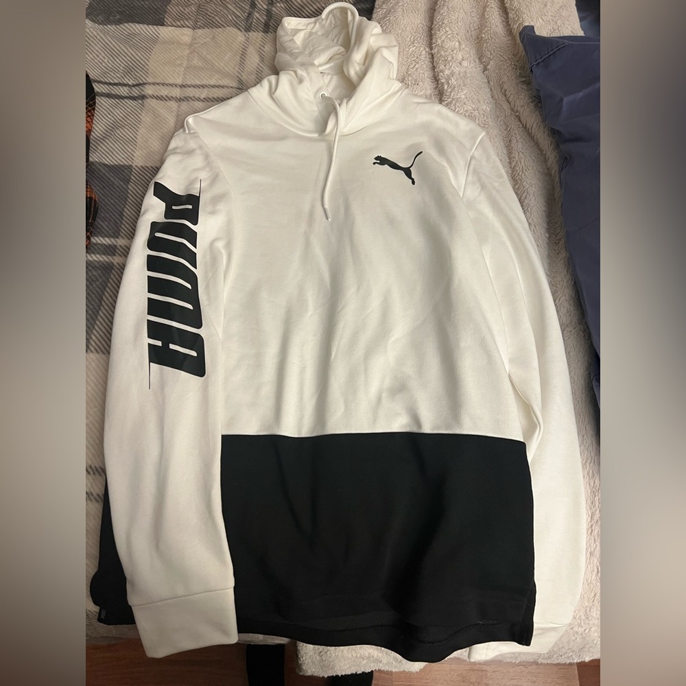 Never worn Puma hoodie